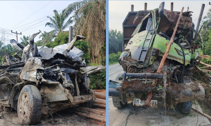 Kecelakaan maut di Jalintim Pelalawan, menewaskan lima orang (foto/andy)