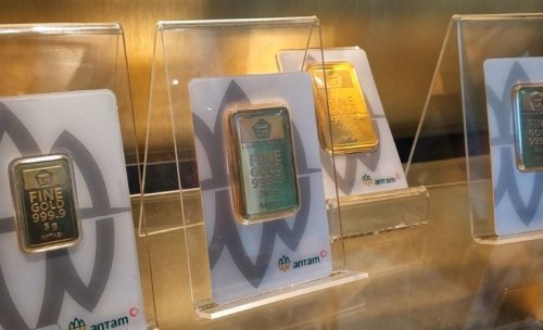 Ilustrasi harga emas Antam di Pekanbaru merosot hari ini (foto/riki)